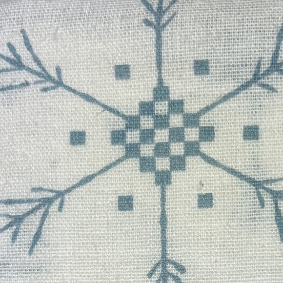 Queen Flannel Sheet Set - White and Gray - Picture 8 of 9